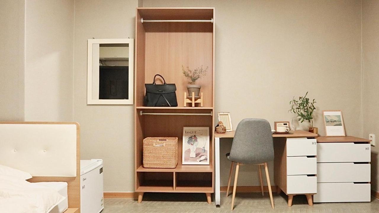 White Story Hostel Seoul Ngoại thất bức ảnh