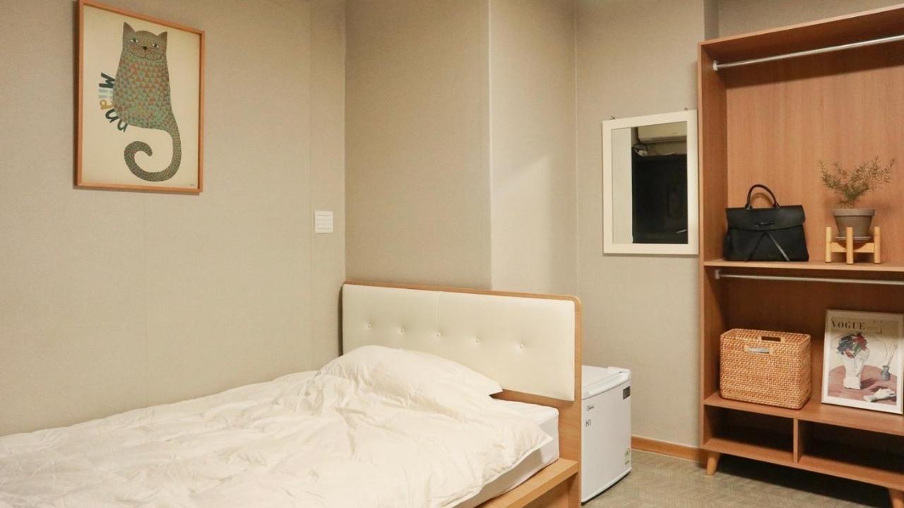 White Story Hostel Seoul Ngoại thất bức ảnh