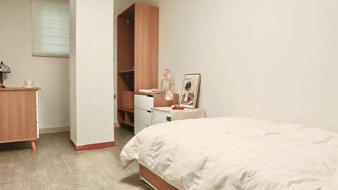 White Story Hostel Seoul Ngoại thất bức ảnh