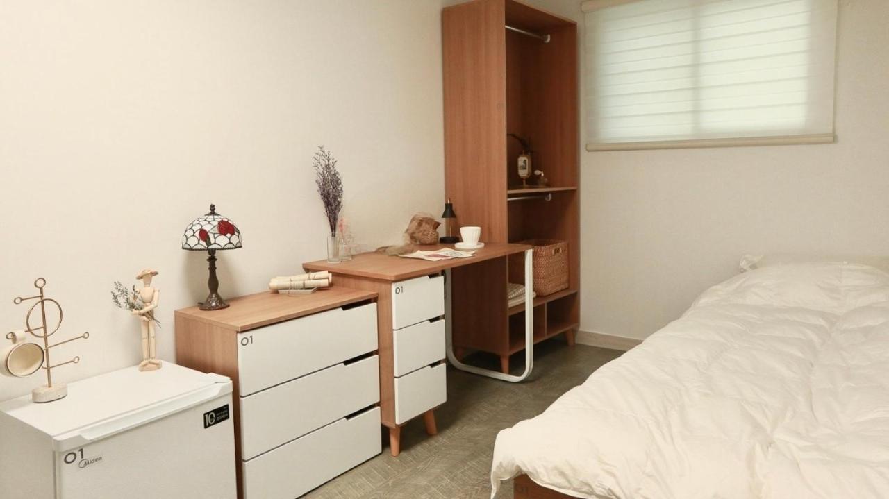 White Story Hostel Seoul Ngoại thất bức ảnh