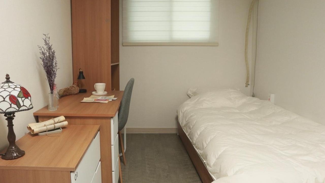White Story Hostel Seoul Ngoại thất bức ảnh