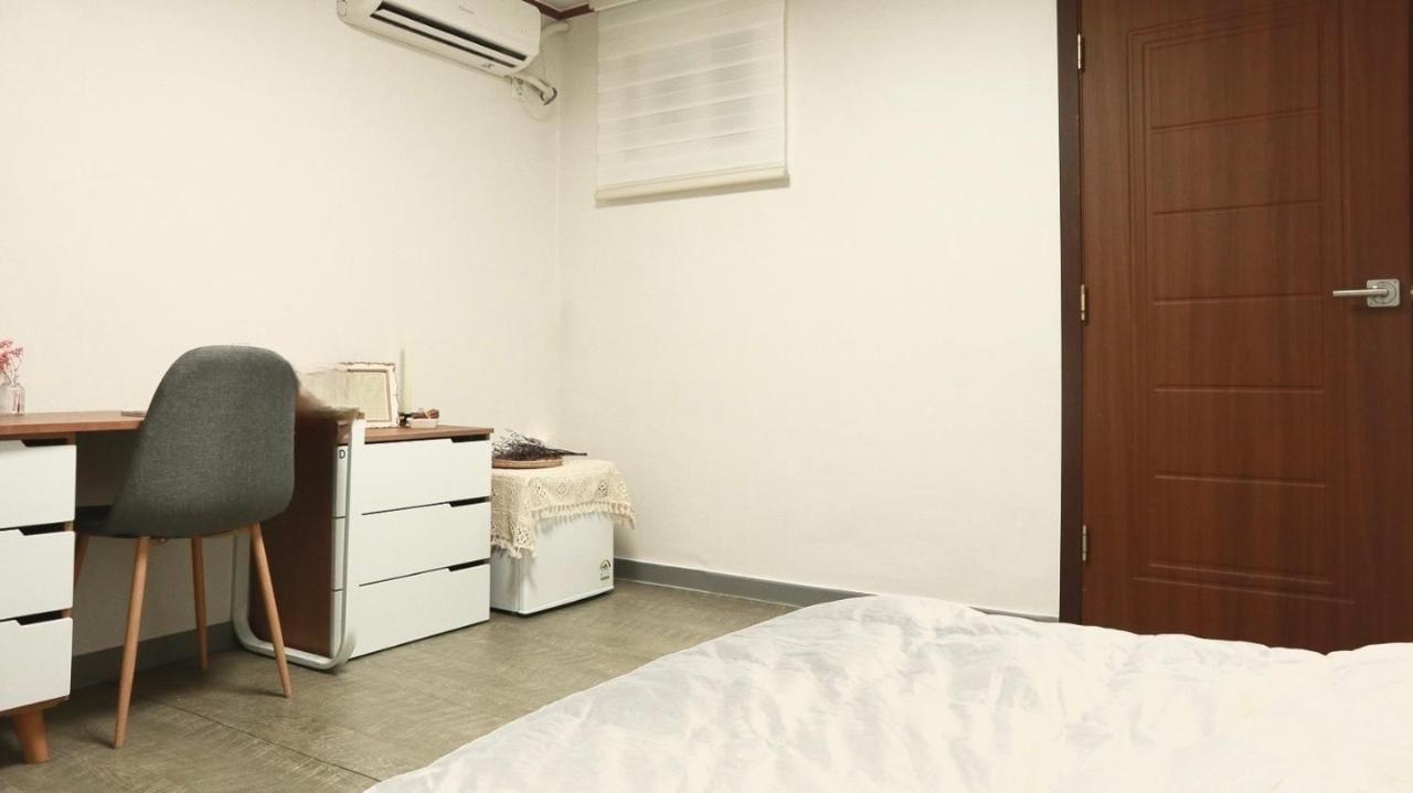 White Story Hostel Seoul Ngoại thất bức ảnh